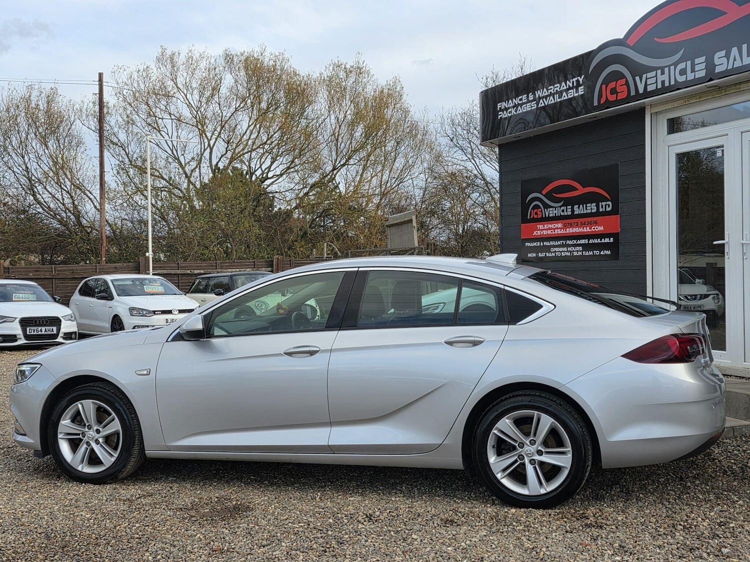 Used Vauxhall Insignia 2018 for sale - 76633145: Photo 4