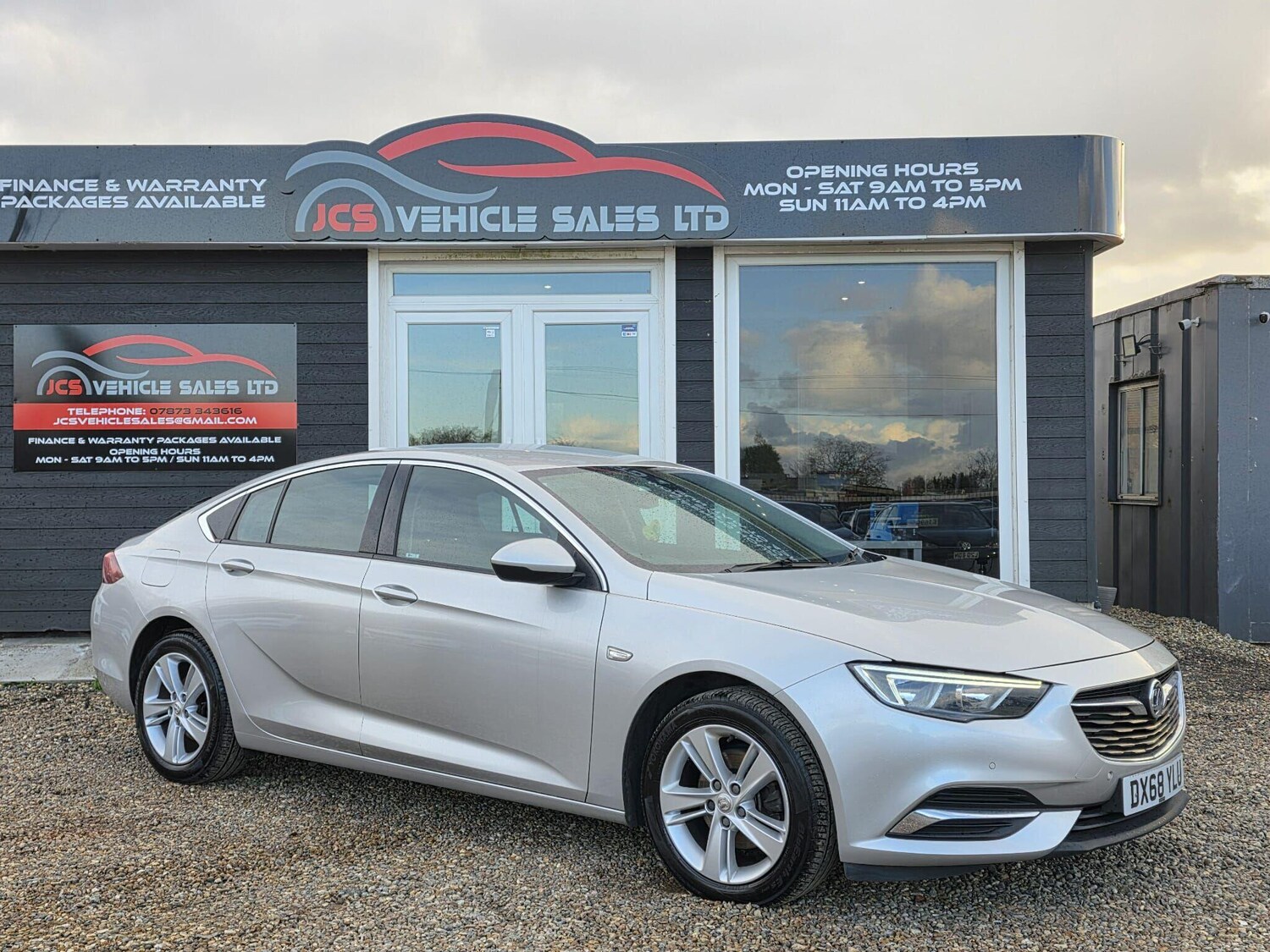 Used Vauxhall Insignia 2018 for sale - 76633145: Photo 7