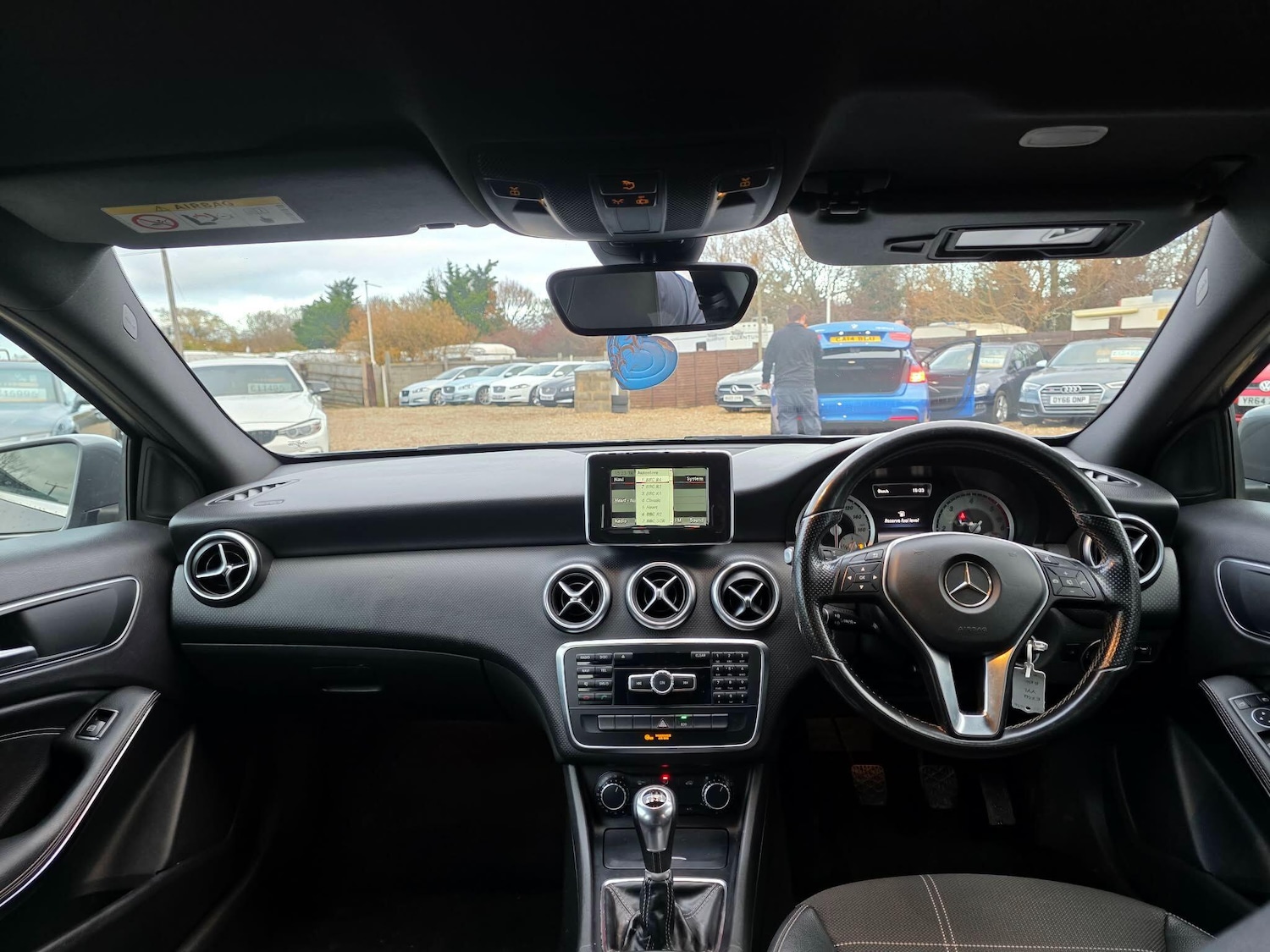 Used Mercedes-Benz A-Class 2015 for sale - 76855631: Photo 20