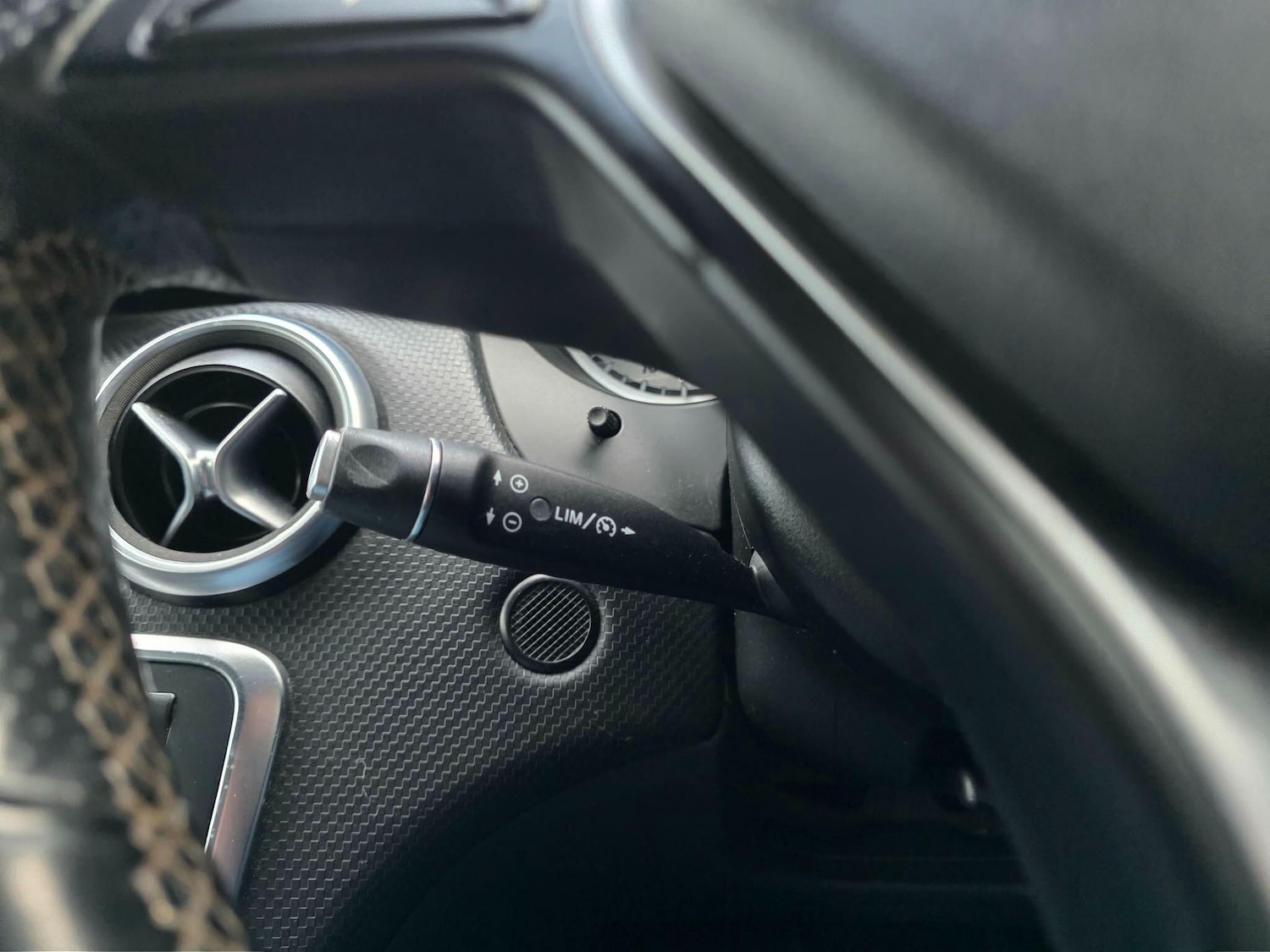 Used Mercedes-Benz A-Class 2015 for sale - 76855631: Photo 33