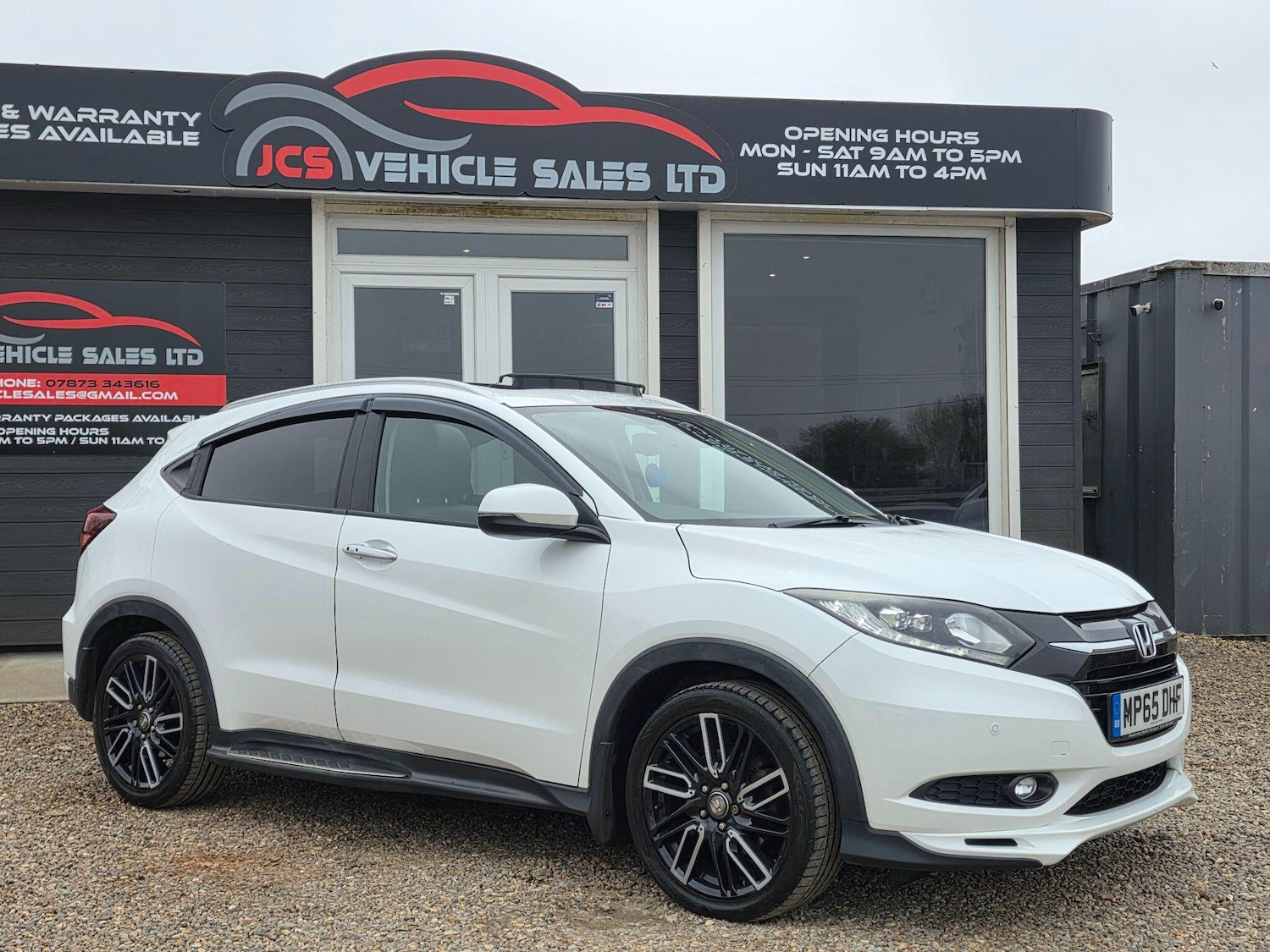 Used Honda HR-V 2016 for sale - 77994001: Photo 2