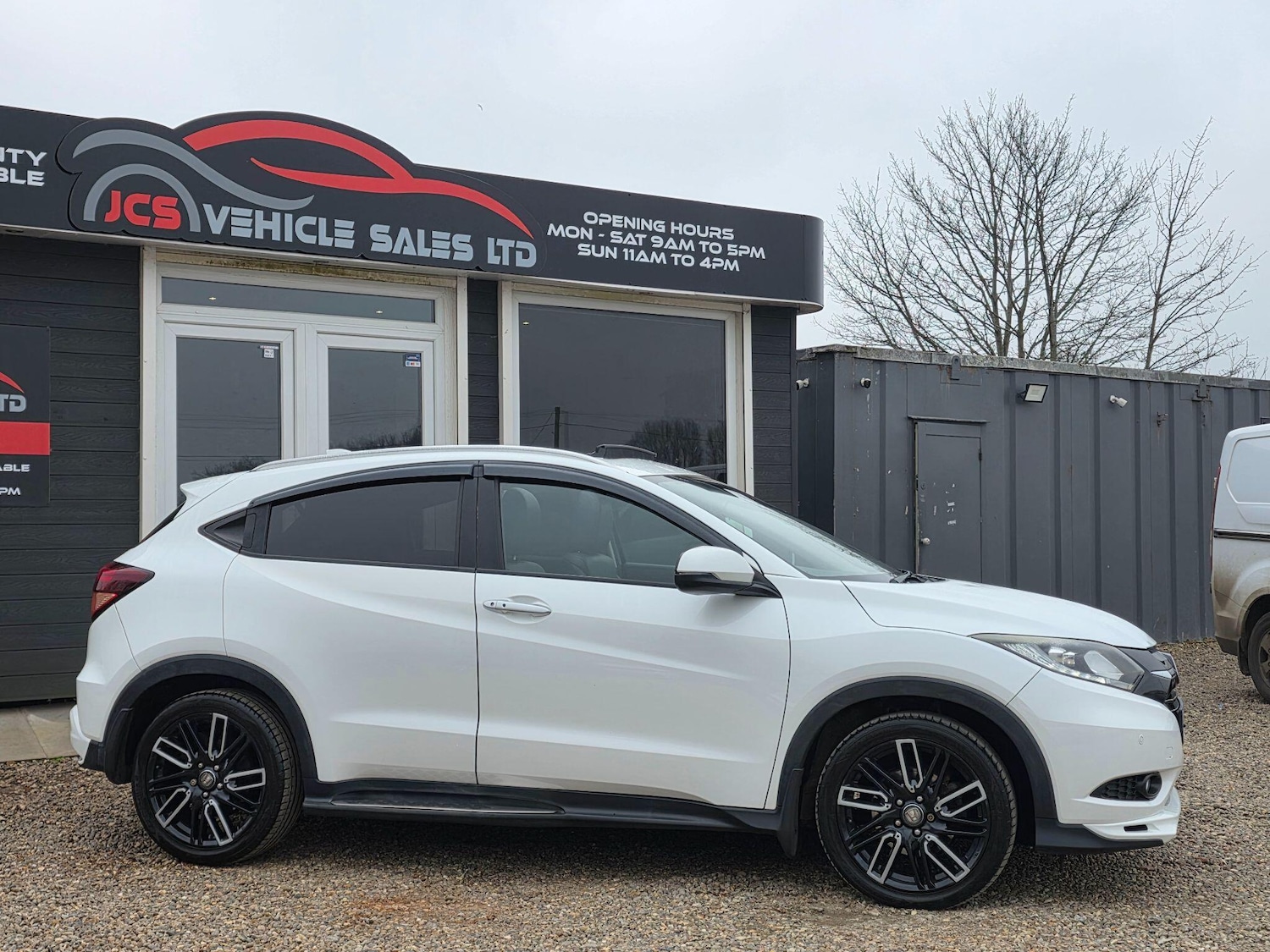 Used Honda HR-V 2016 for sale - 77994001: Photo 3