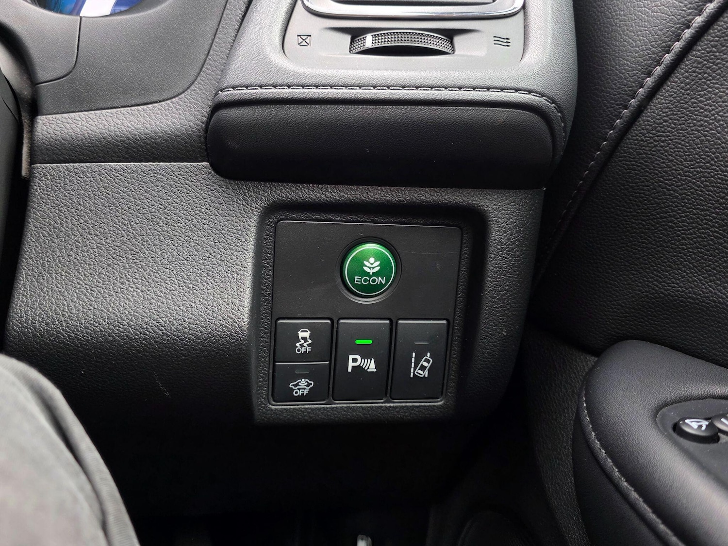 Used Honda HR-V 2016 for sale - 77994001: Photo 39