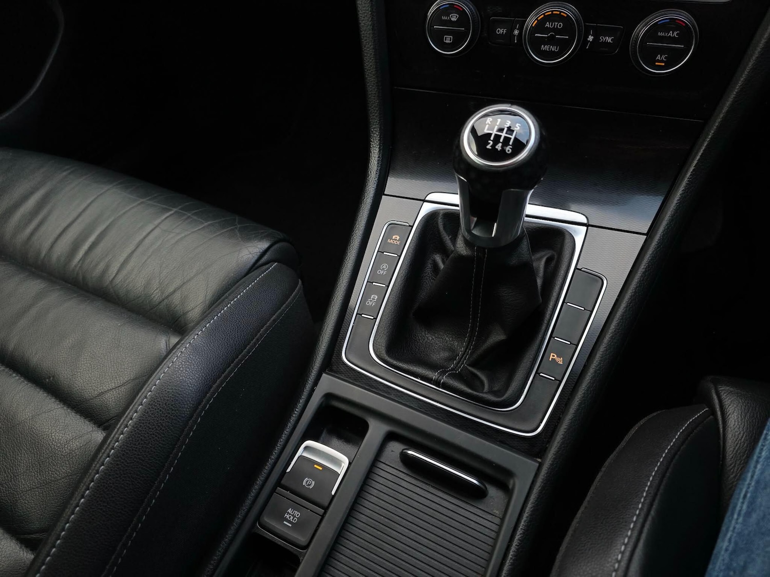 Used Volkswagen Golf 2014 for sale - 76855977: Photo 20