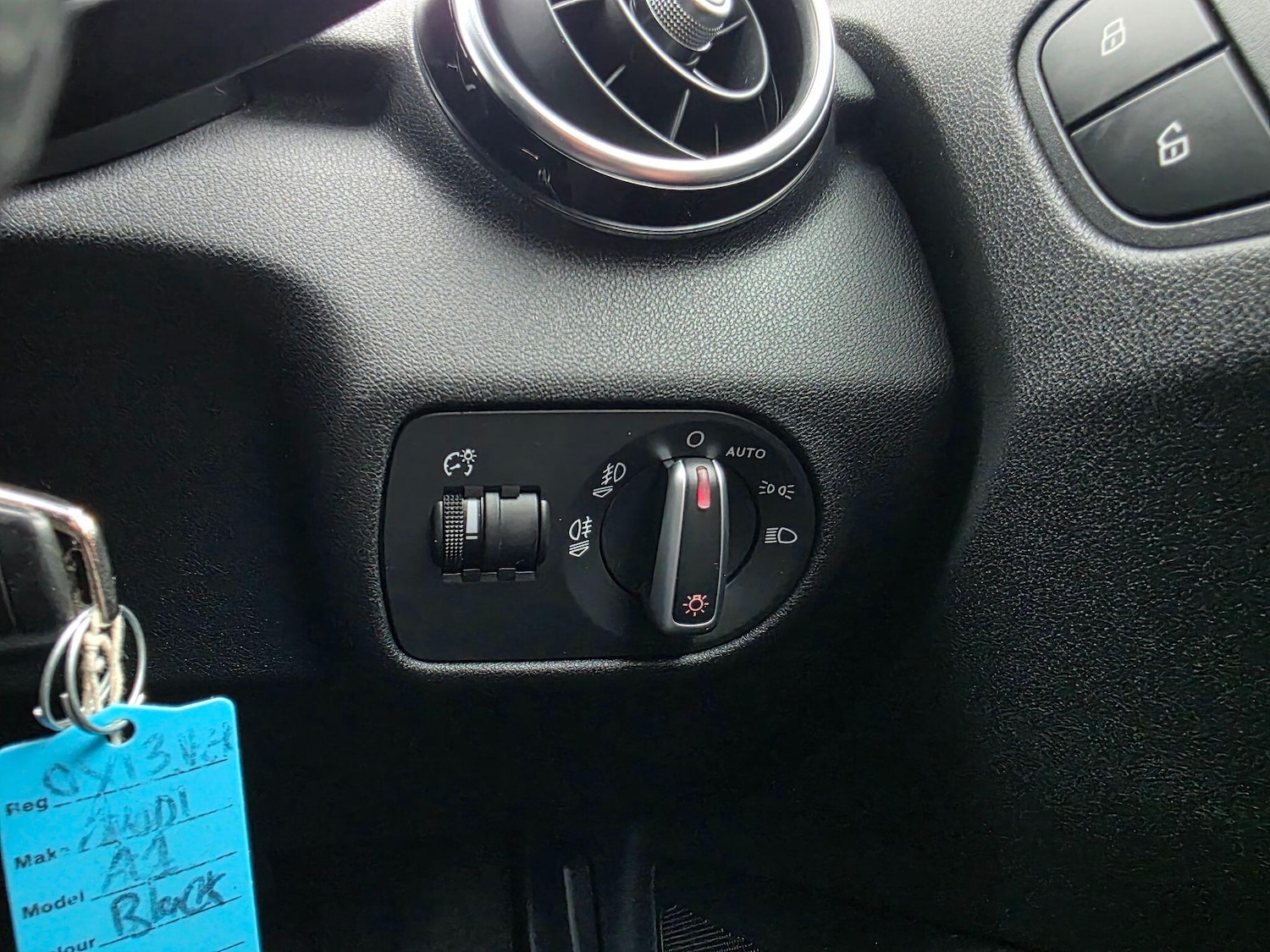 Used Audi A1 2013 for sale - 77993439: Photo 30