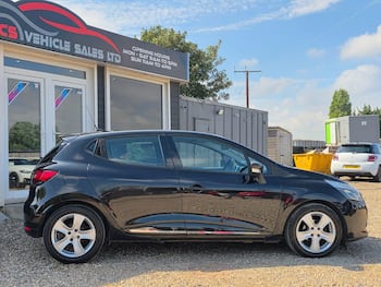 Used Renault Clio 2015 for sale - 79646157: Photo