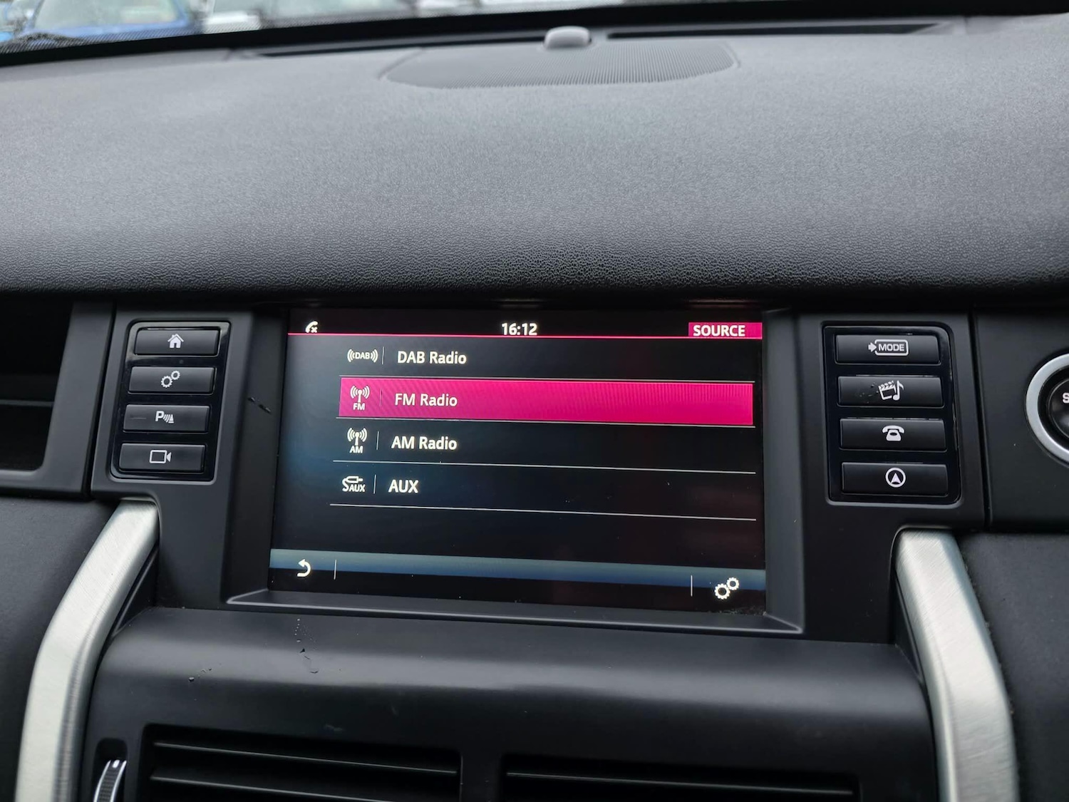 Used Land Rover Discovery Sport for sale - 77565080: Photo 32