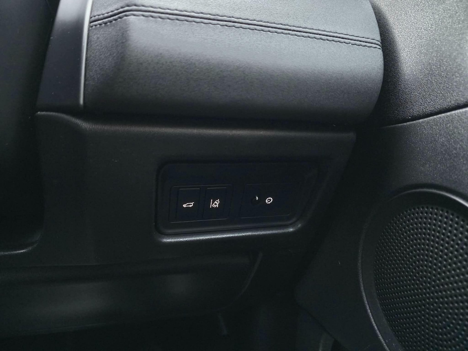 Used Land Rover Discovery Sport for sale - 77565080: Photo 36