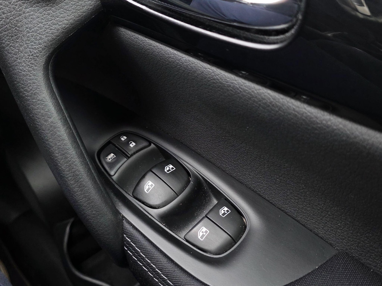 Used Nissan Qashqai for sale - 77752860: Photo 37