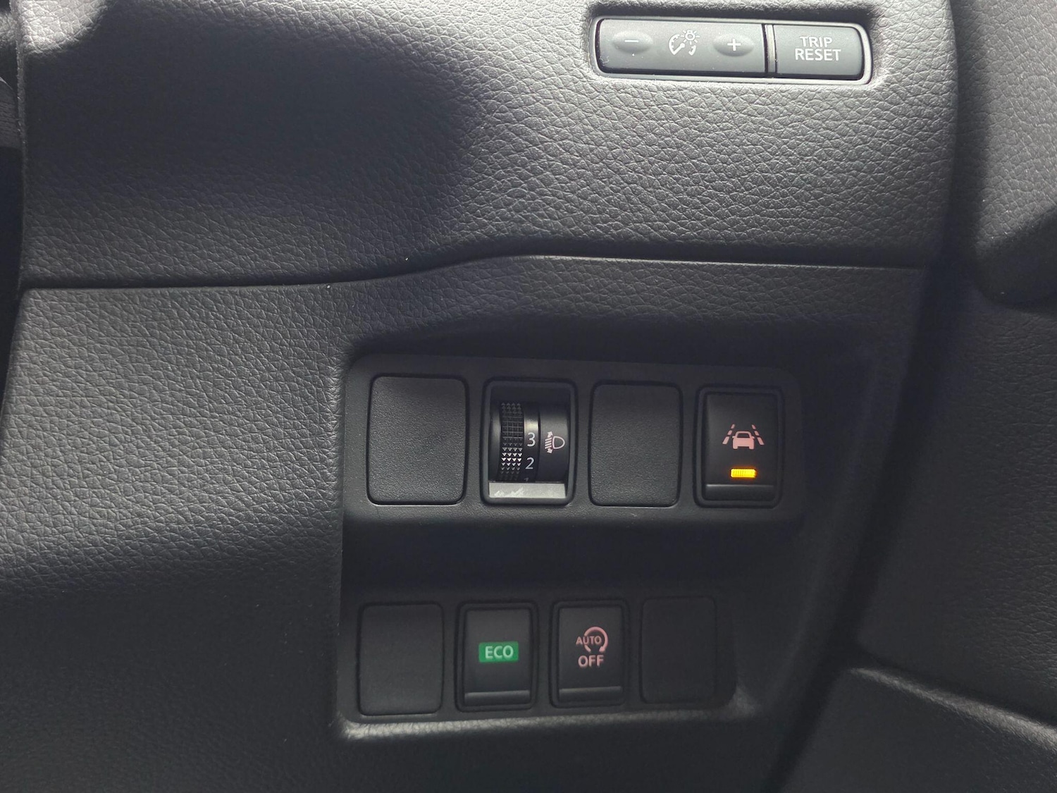 Used Nissan Qashqai for sale - 77752860: Photo 39