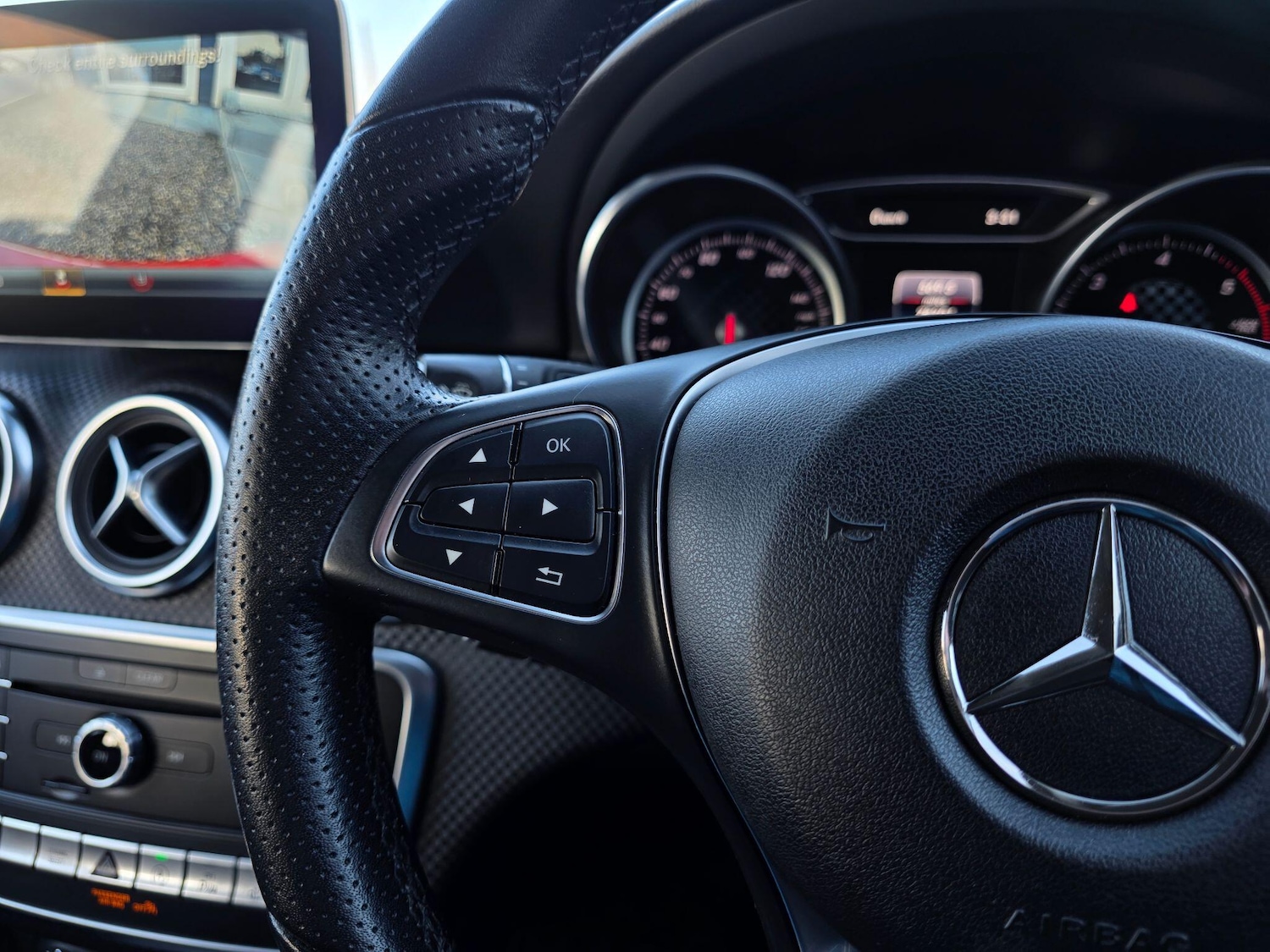 Used Mercedes-Benz A-Class 2016 for sale - 77439658: Photo 35