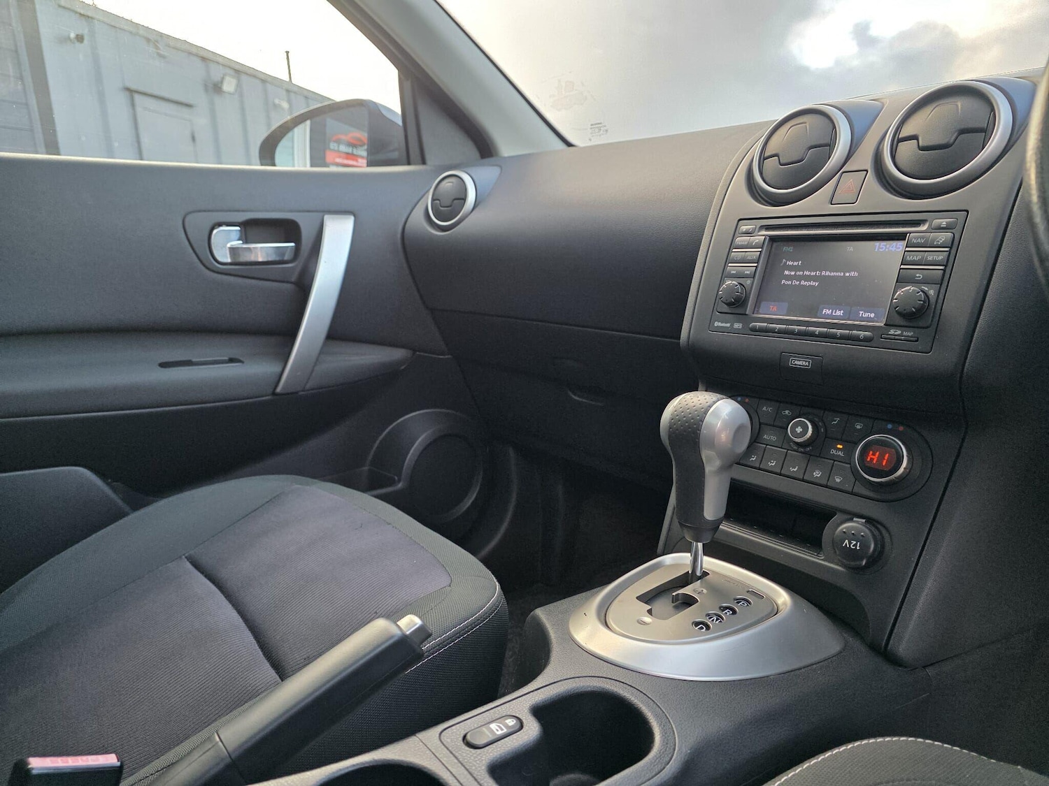 Used Nissan Qashqai 2012 for sale - 76633588: Photo 15