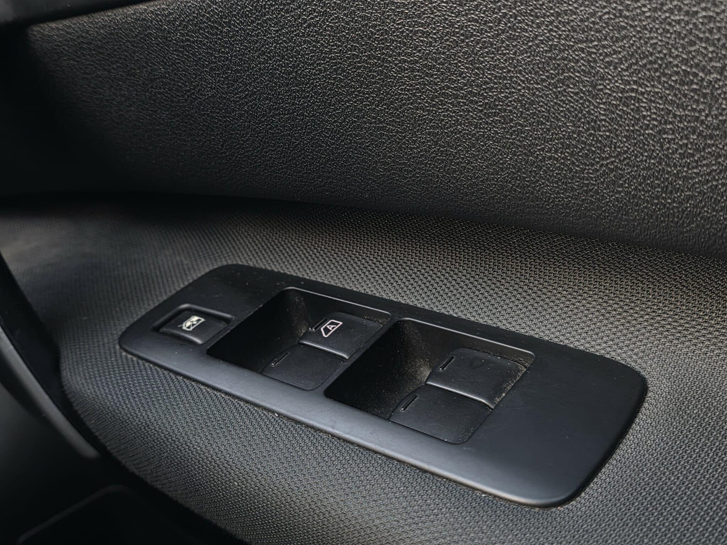 Used Nissan Qashqai 2012 for sale - 76633588: Photo 24