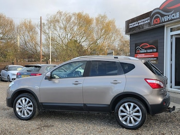 Used Nissan Qashqai 2012 for sale - 76633588: Photo
