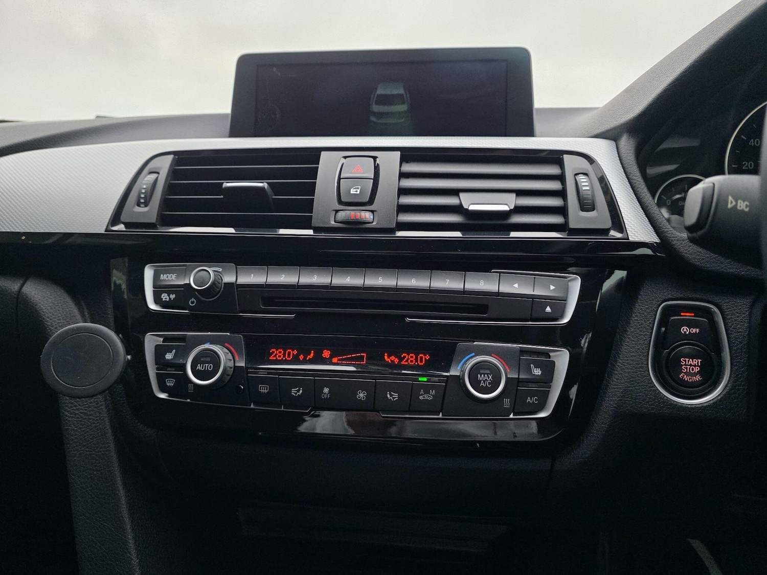 Used BMW 3 Series 2014 for sale - 77057462: Photo 32