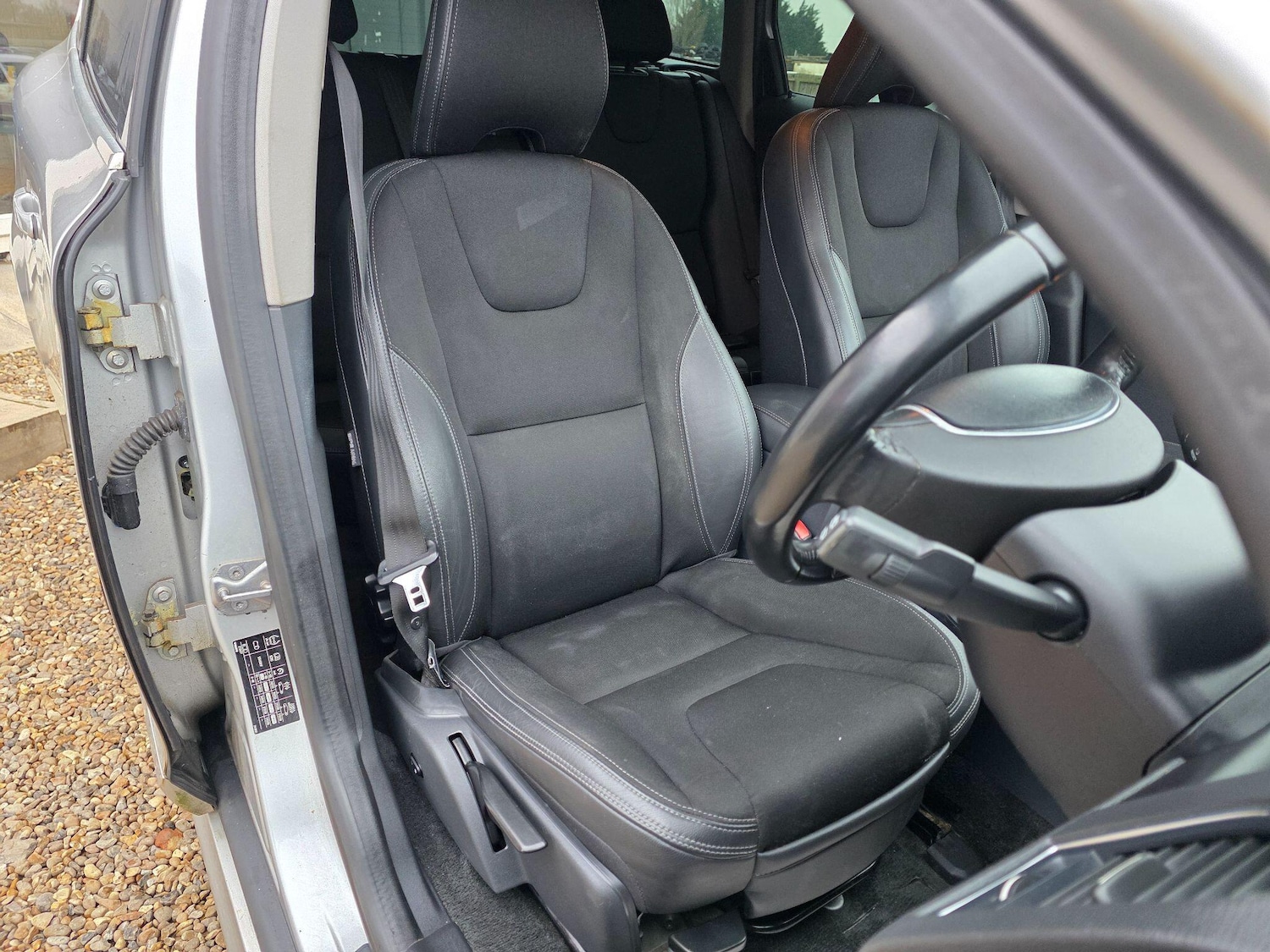 Used Volvo XC60 2015 for sale - 77454912: Photo 16