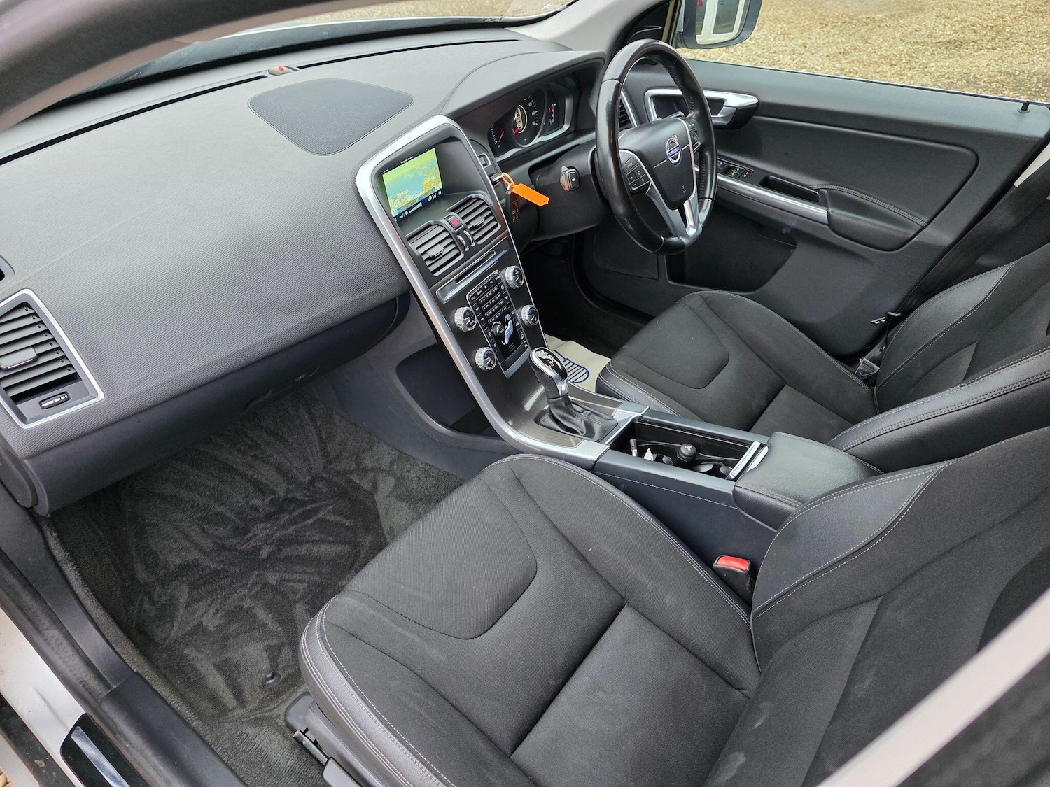 Used Volvo XC60 2015 for sale - 77454912: Photo 22