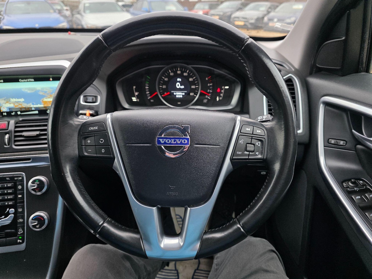 Used Volvo XC60 2015 for sale - 77454912: Photo 36