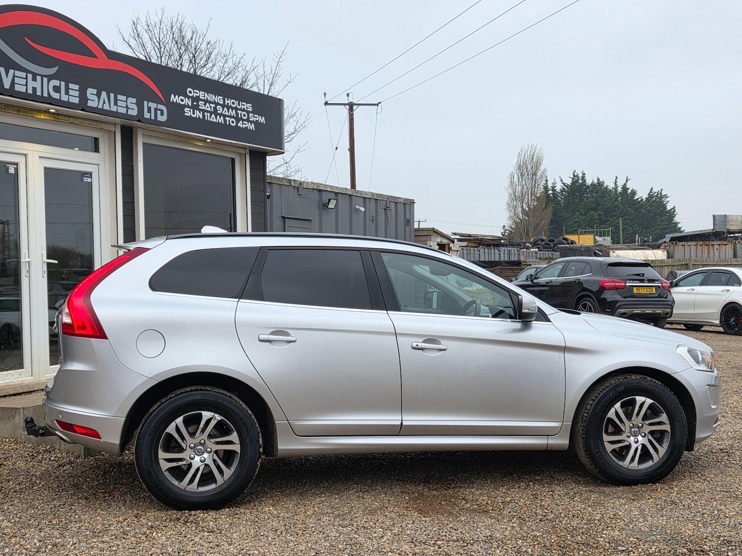 Used Volvo XC60 2015 for sale - 77454912: Photo 4