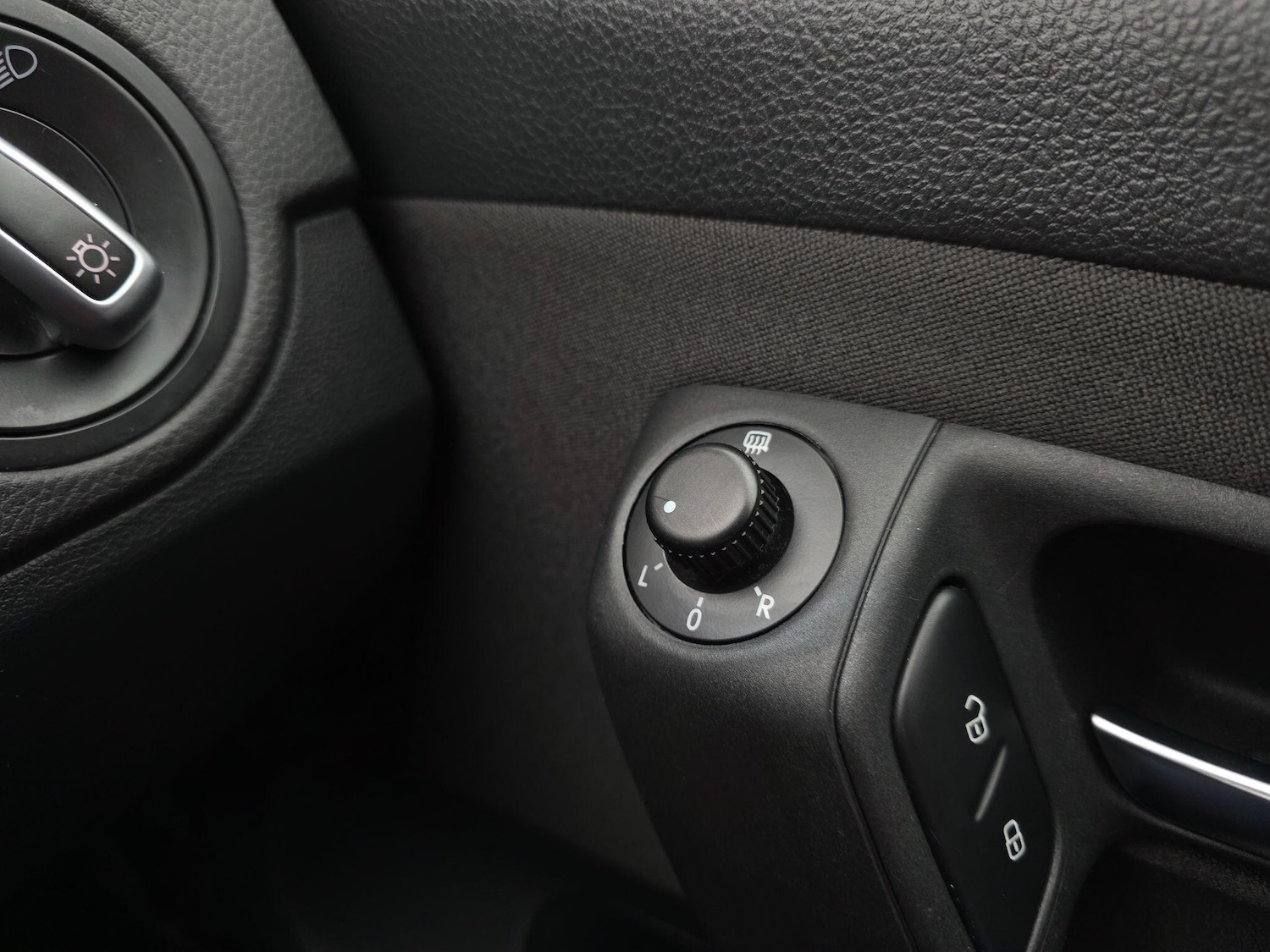 Used Volkswagen Polo 2011 for sale - 77625908: Photo 31