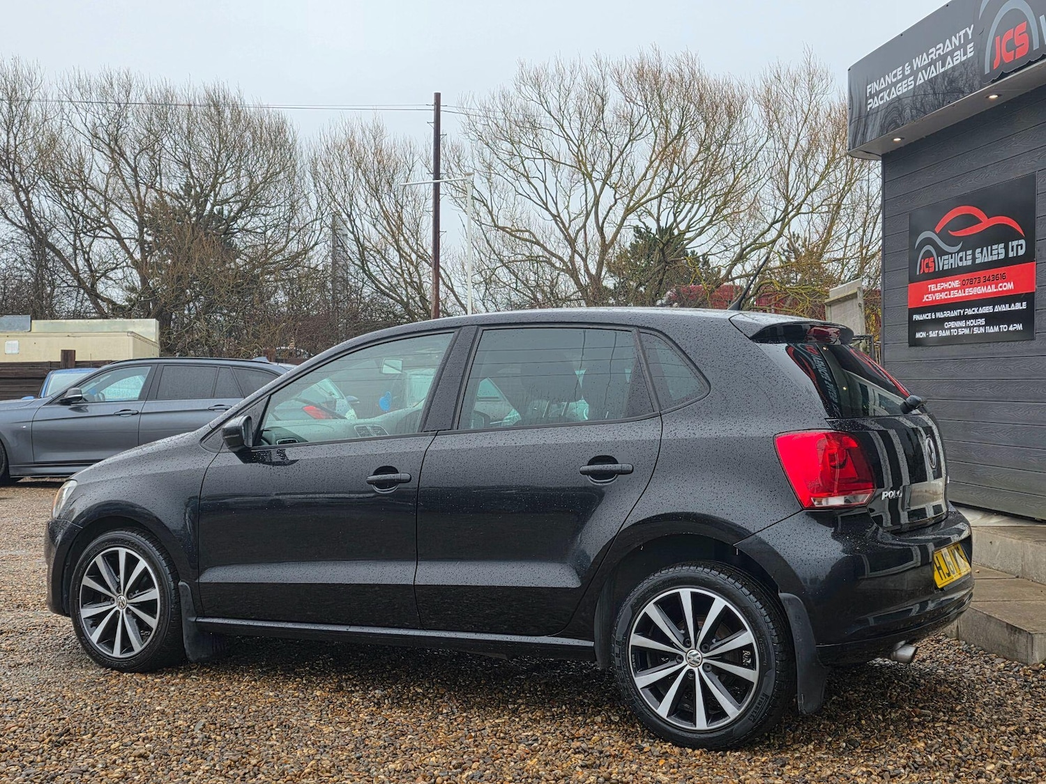 Used Volkswagen Polo 2011 for sale - 77625908: Photo 9