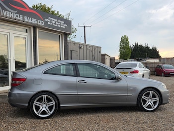 Used Mercedes-Benz CLC Class 2010 for sale - 78416038: Photo