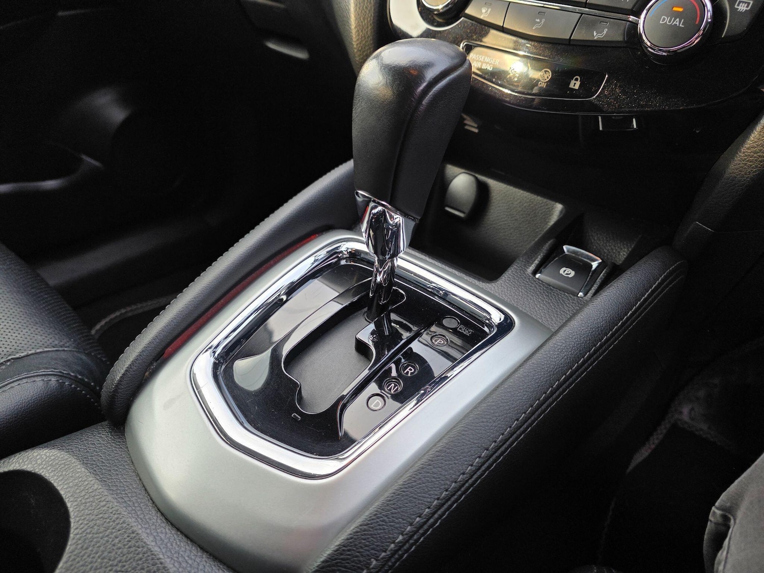 Used Nissan Qashqai 2015 for sale - 77898267: Photo 28