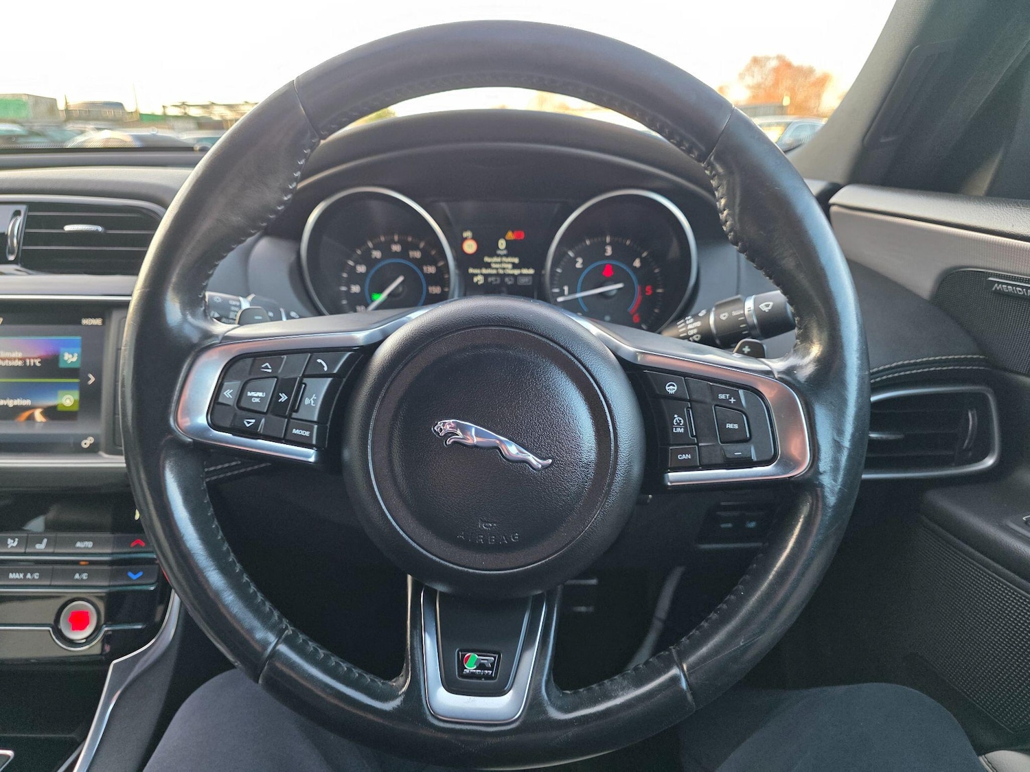 Used Jaguar XE 2016 for sale - 76912827: Photo 35