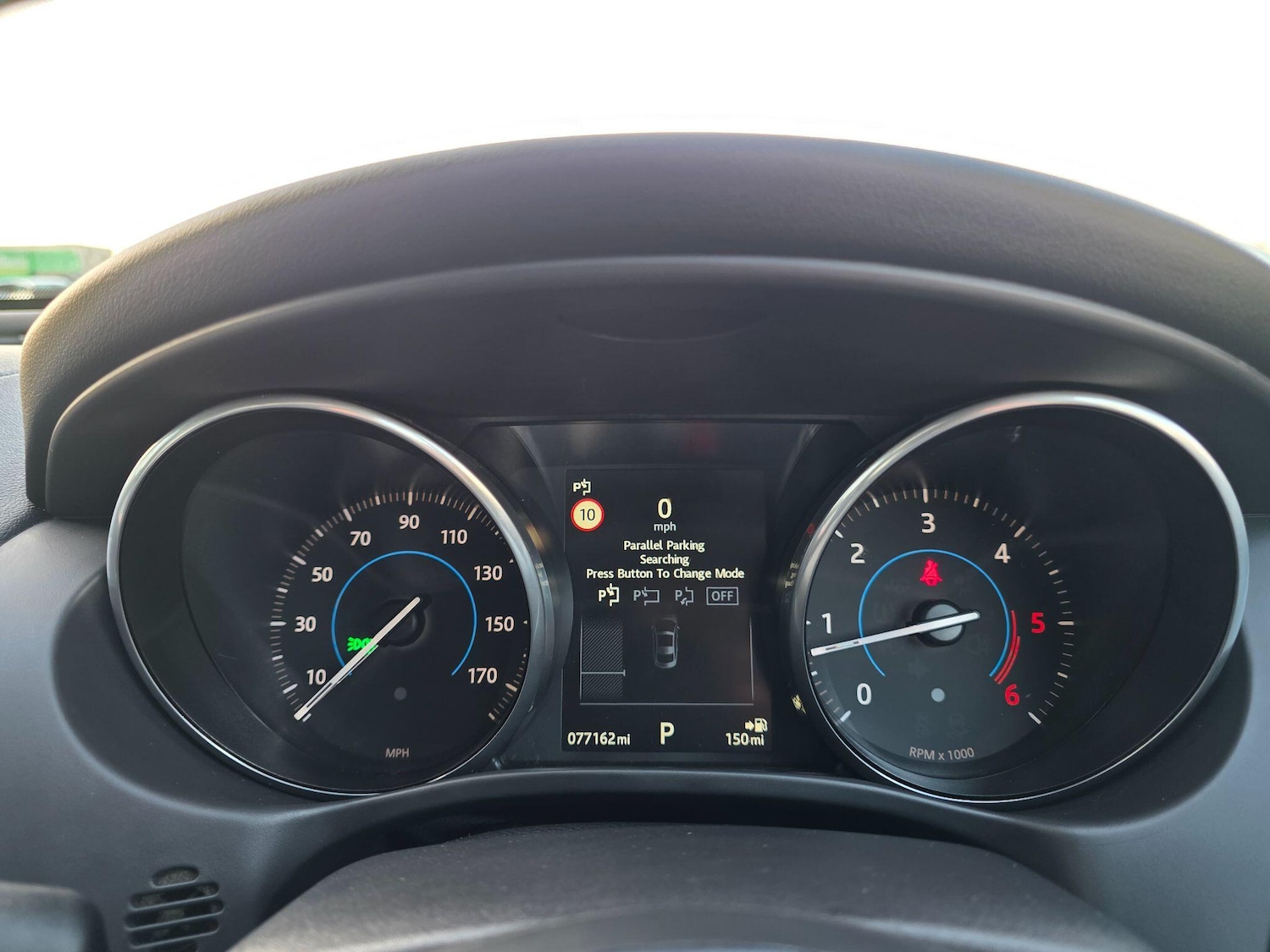 Used Jaguar XE 2016 for sale - 76912827: Photo 39