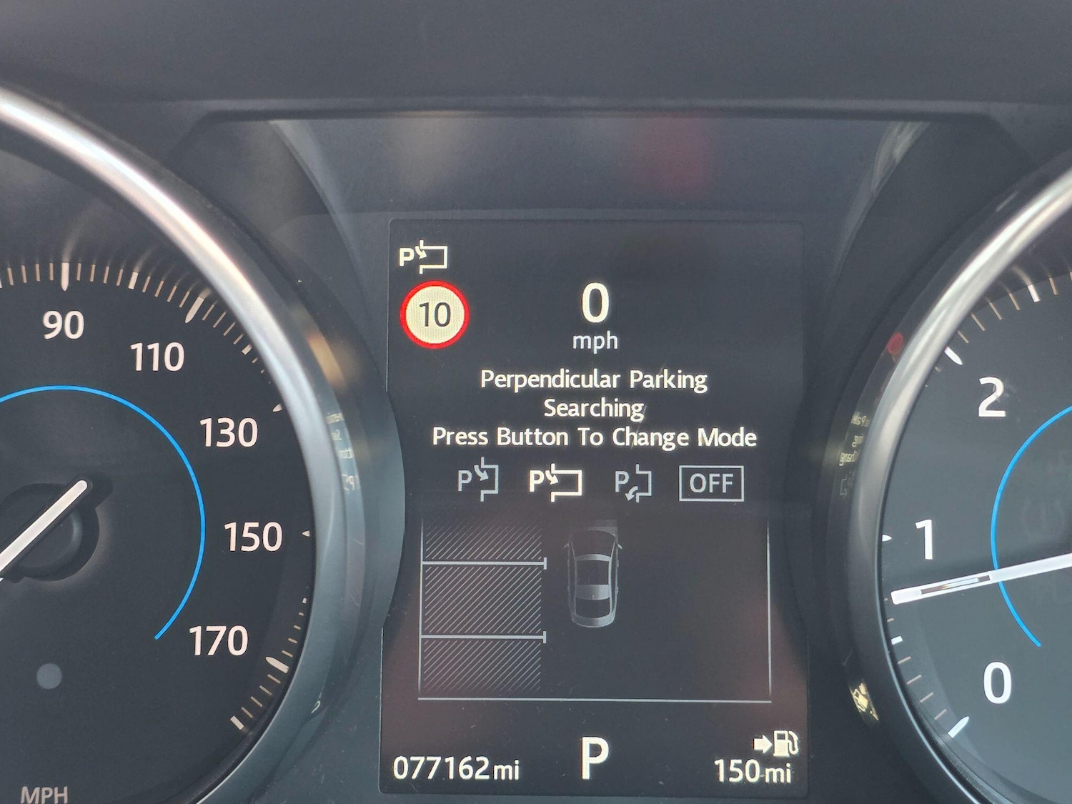 Used Jaguar XE 2016 for sale - 76912827: Photo 40