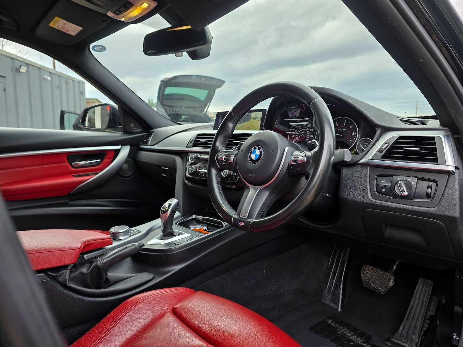 Used BMW 3 Series 2018 for sale - 76965592: Photo 20