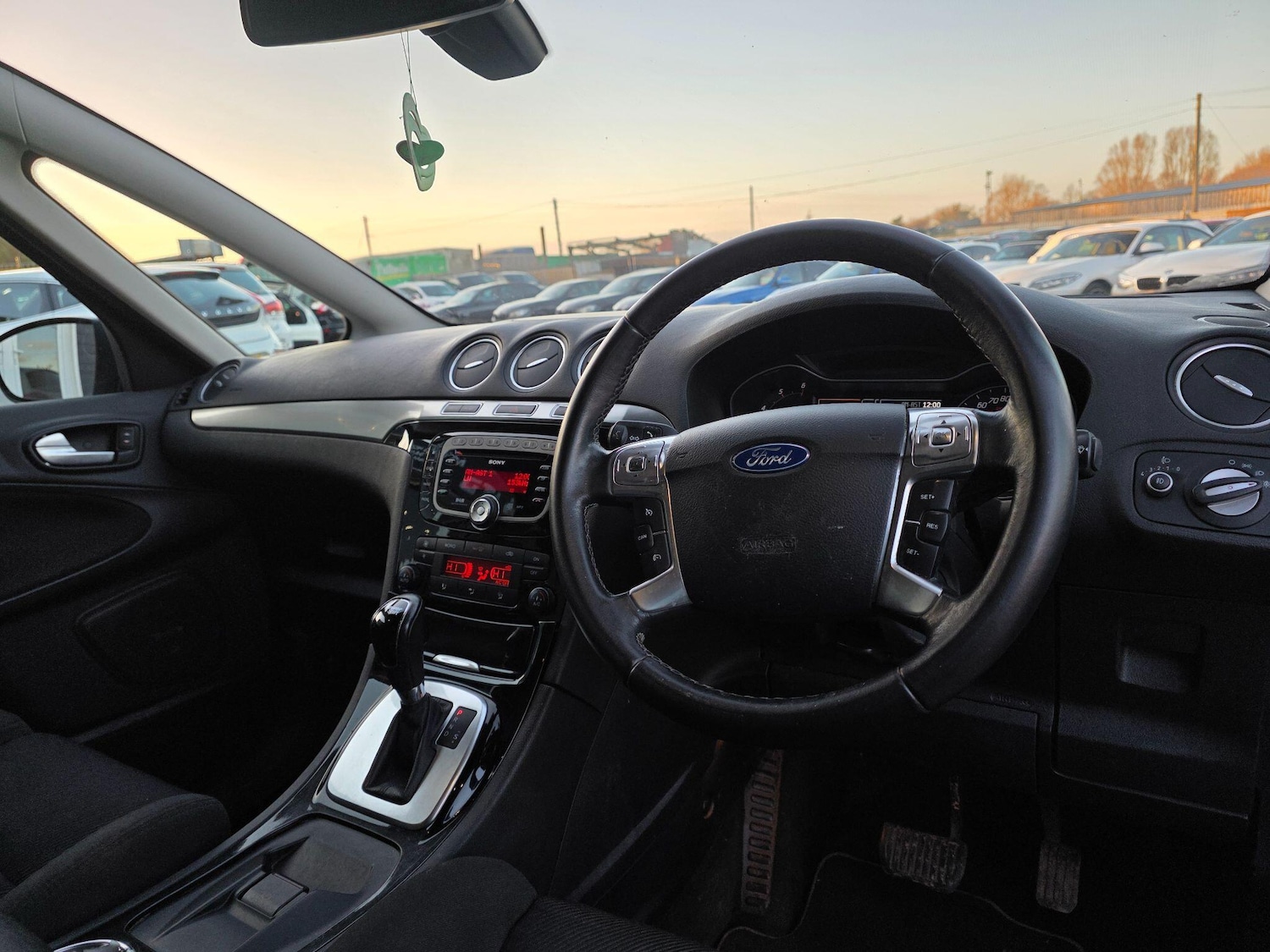 Used Ford S-Max 2013 for sale - 77163299: Photo 13