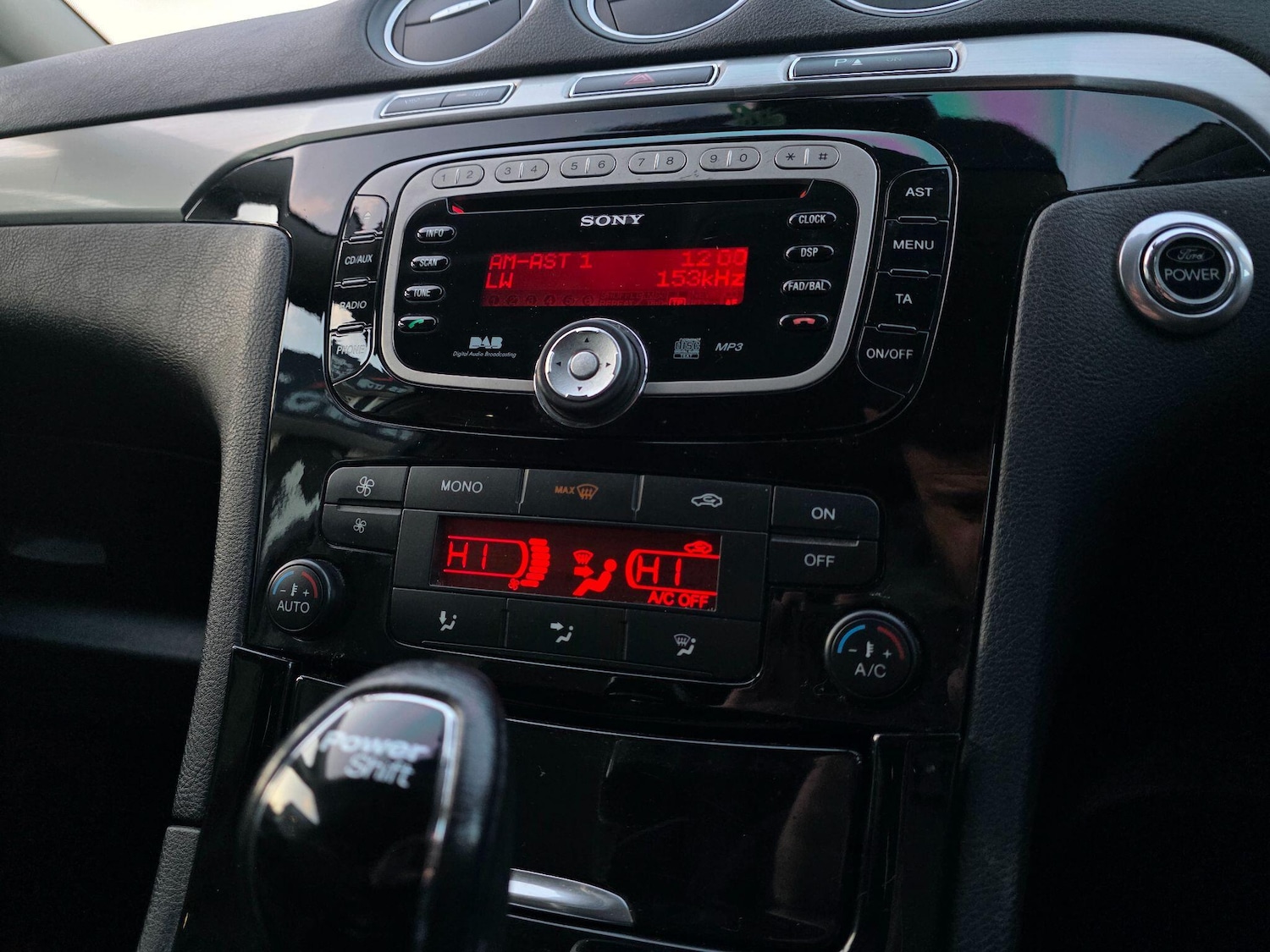 Used Ford S-Max 2013 for sale - 77163299: Photo 23