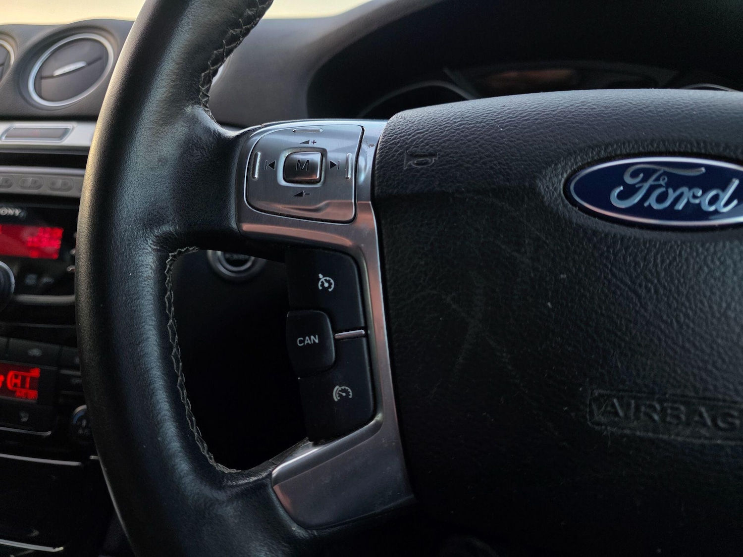 Used Ford S-Max 2013 for sale - 77163299: Photo 29