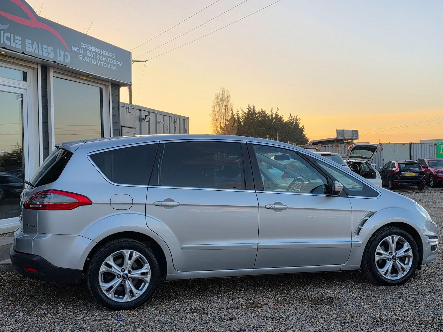 Used Ford S-Max 2013 for sale - 77163299: Photo 4
