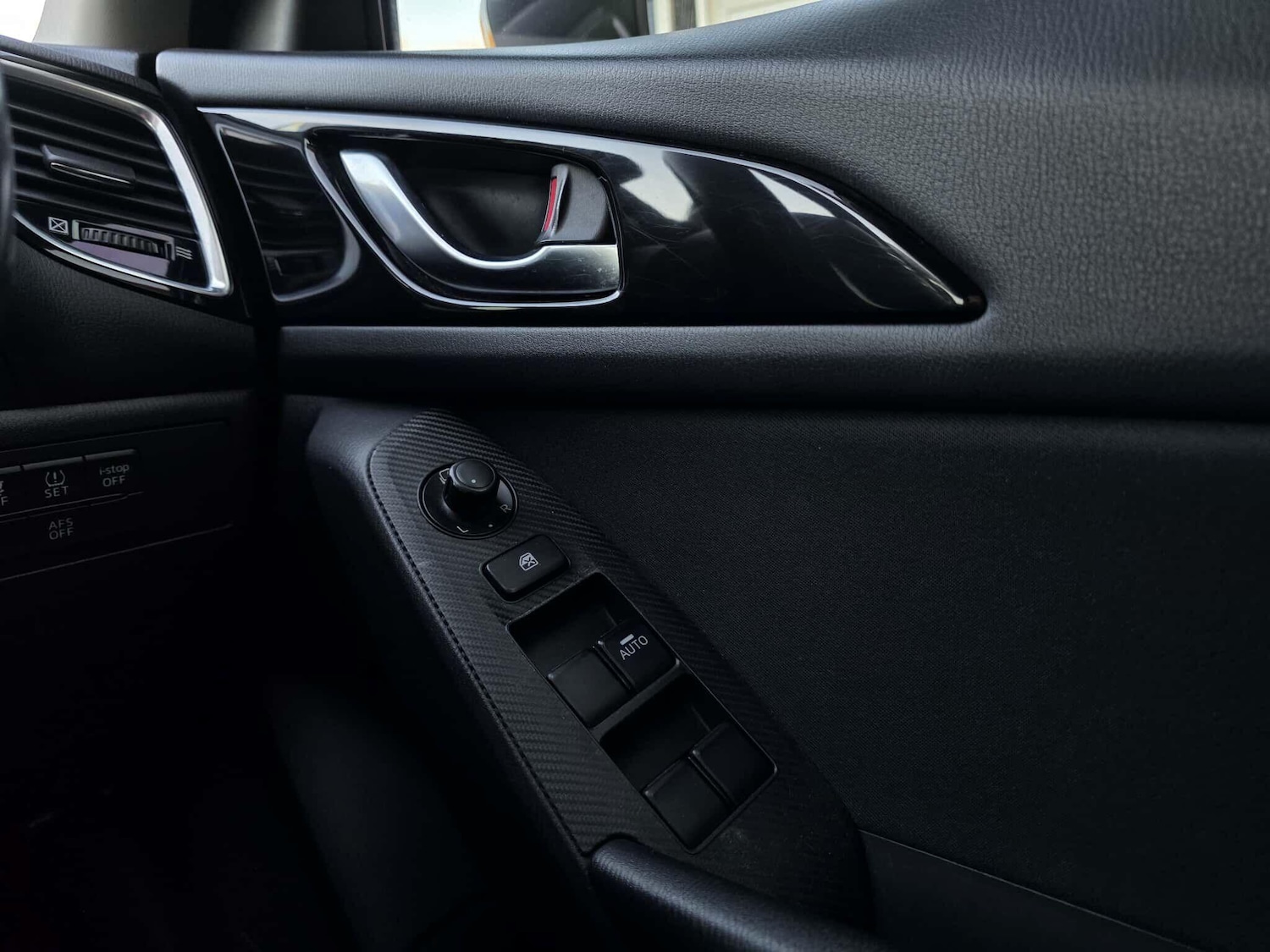 Used Mazda Mazda3 2016 for sale - 76786813: Photo 30