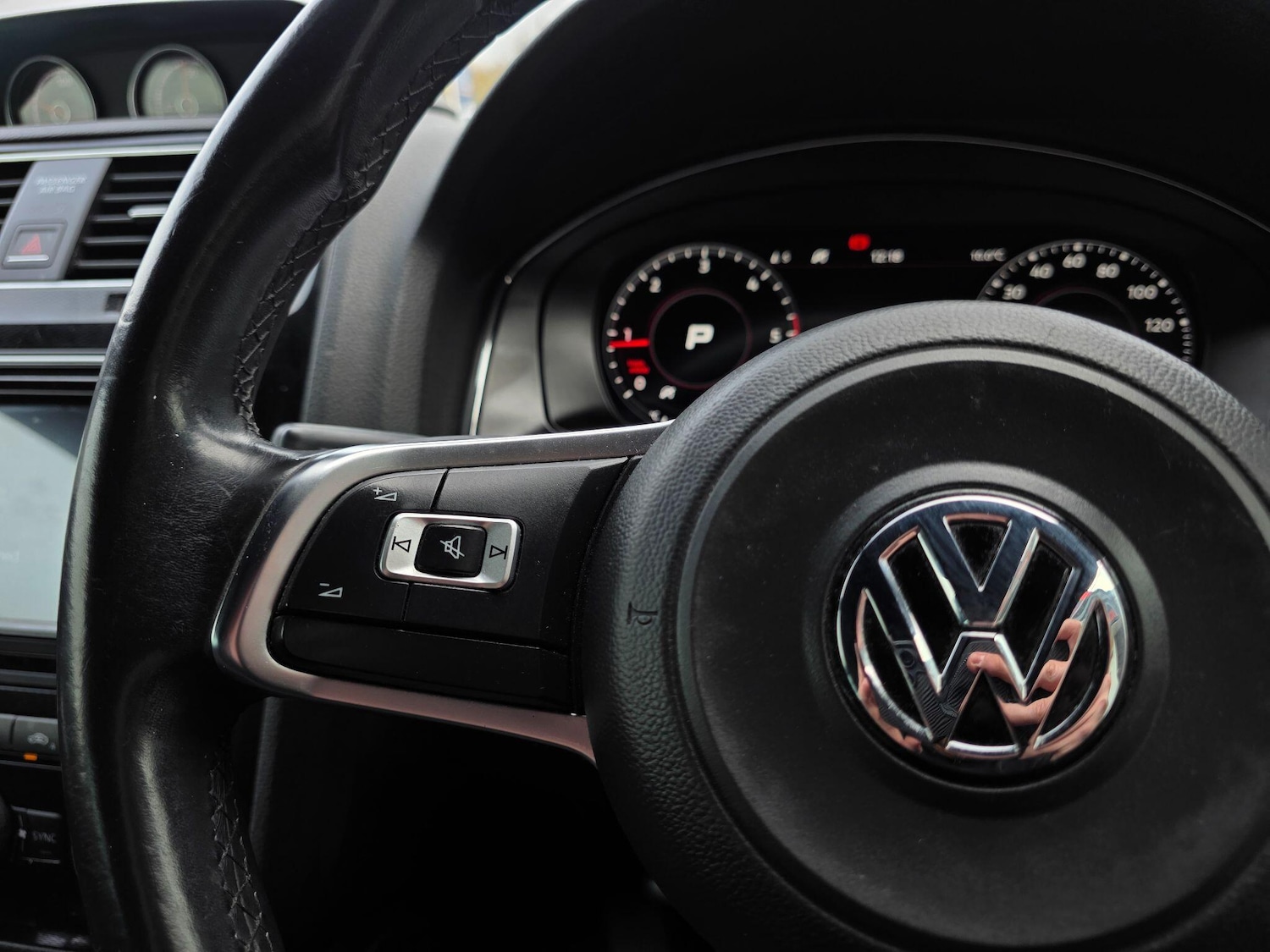 Used Volkswagen Scirocco 2016 for sale - 77993433: Photo 36