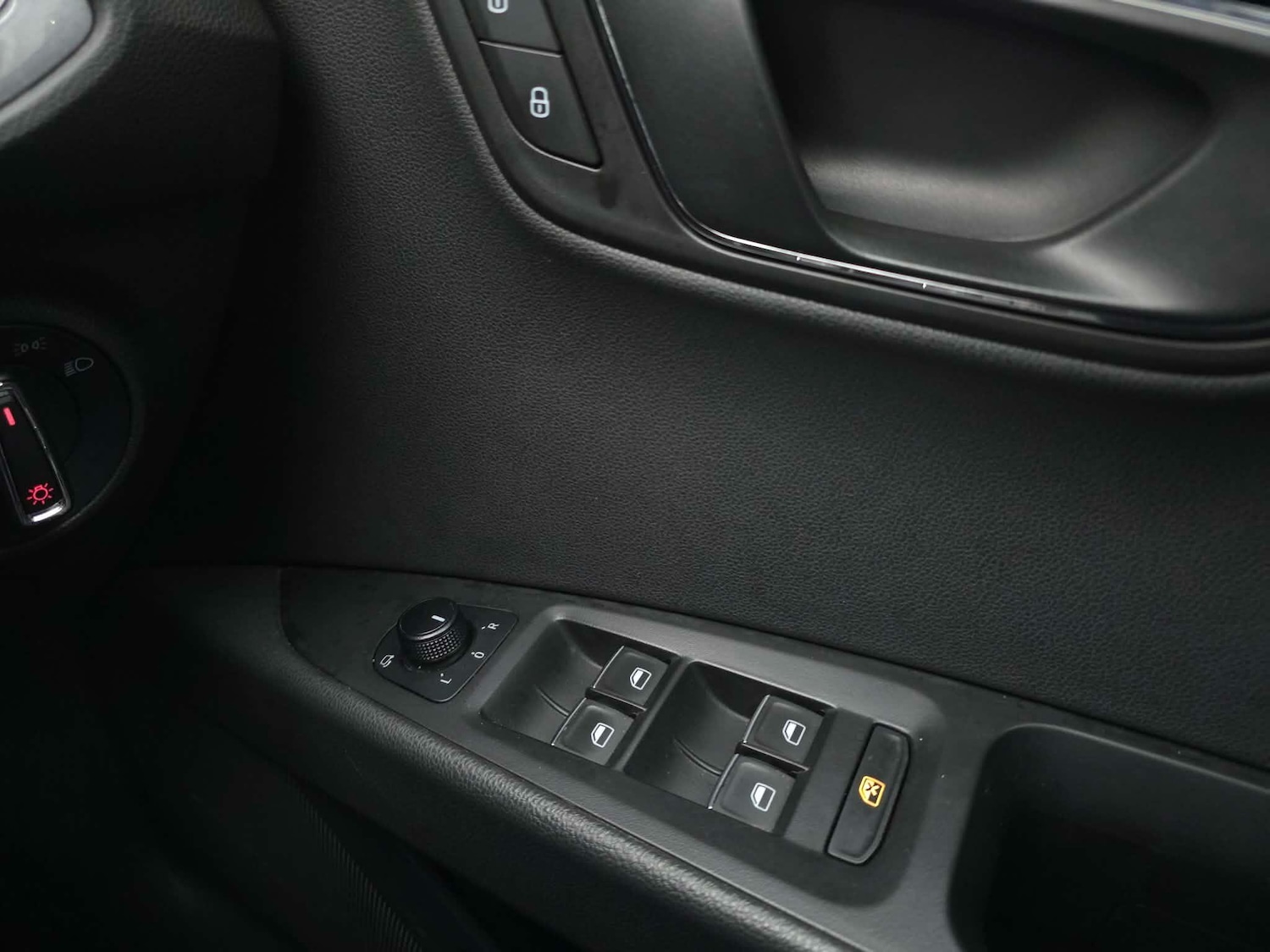 Used SEAT Leon for sale - 77331157: Photo 21