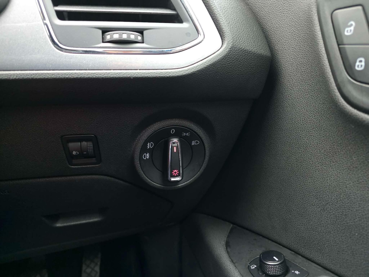 Used SEAT Leon for sale - 77331157: Photo 22