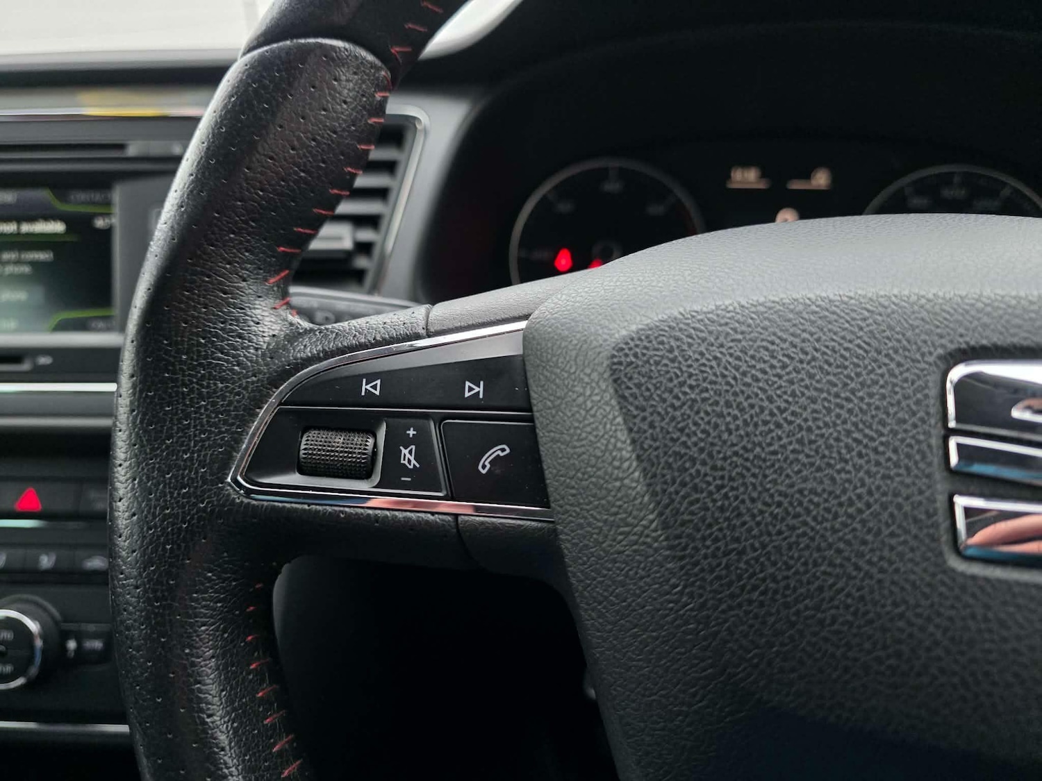 Used SEAT Leon for sale - 77331157: Photo 35