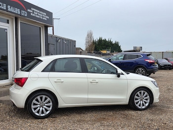 Used Audi A1 2014 for sale - 77166453: Photo