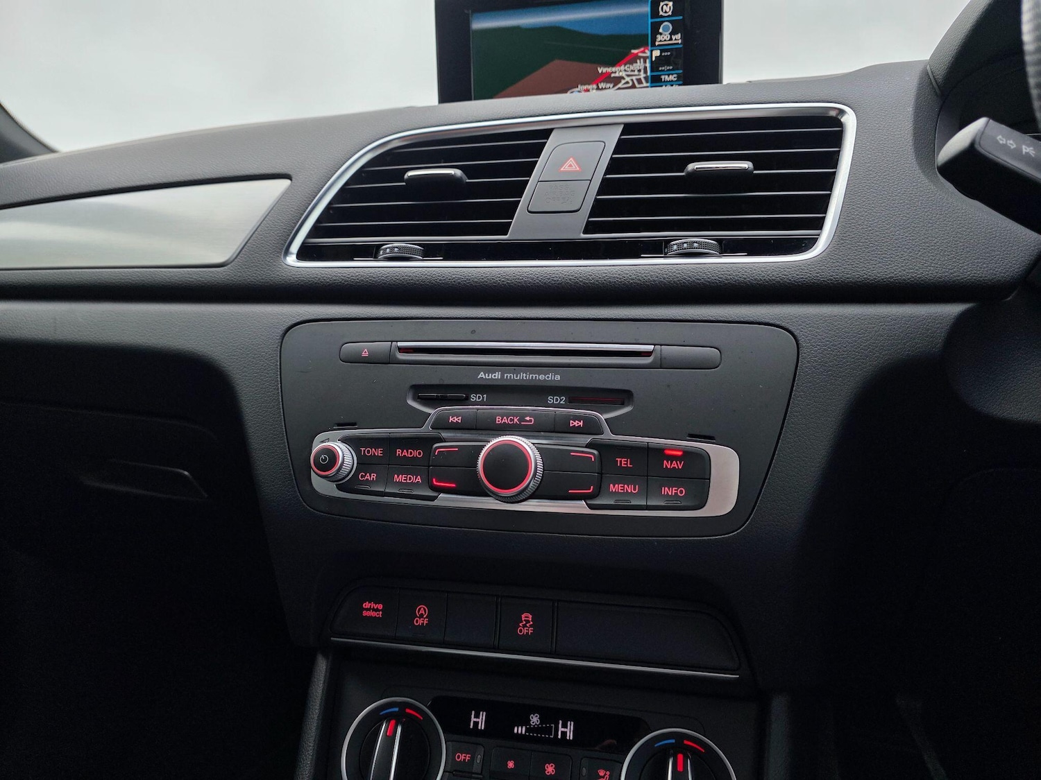 Used Audi Q3 2016 for sale - 77057612: Photo 29