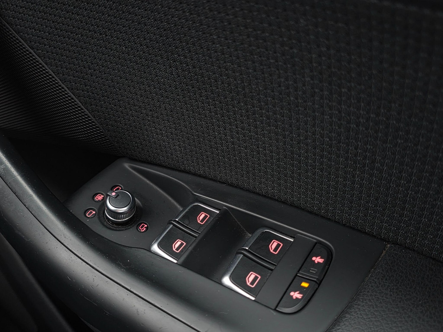 Used Audi Q3 2016 for sale - 77057612: Photo 32