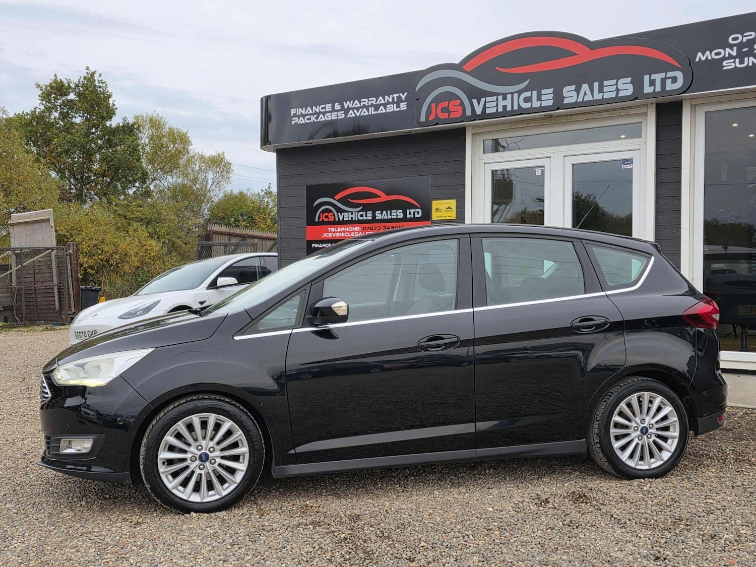 Used Ford C-Max 2016 for sale - 76599409: Photo 10