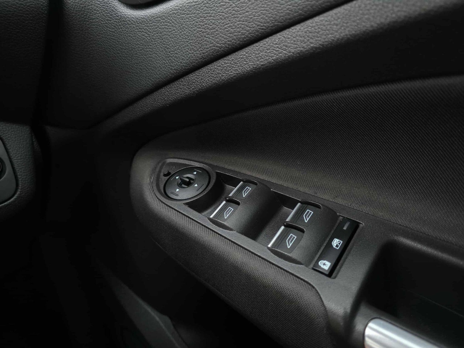 Used Ford C-Max 2016 for sale - 76599409: Photo 32