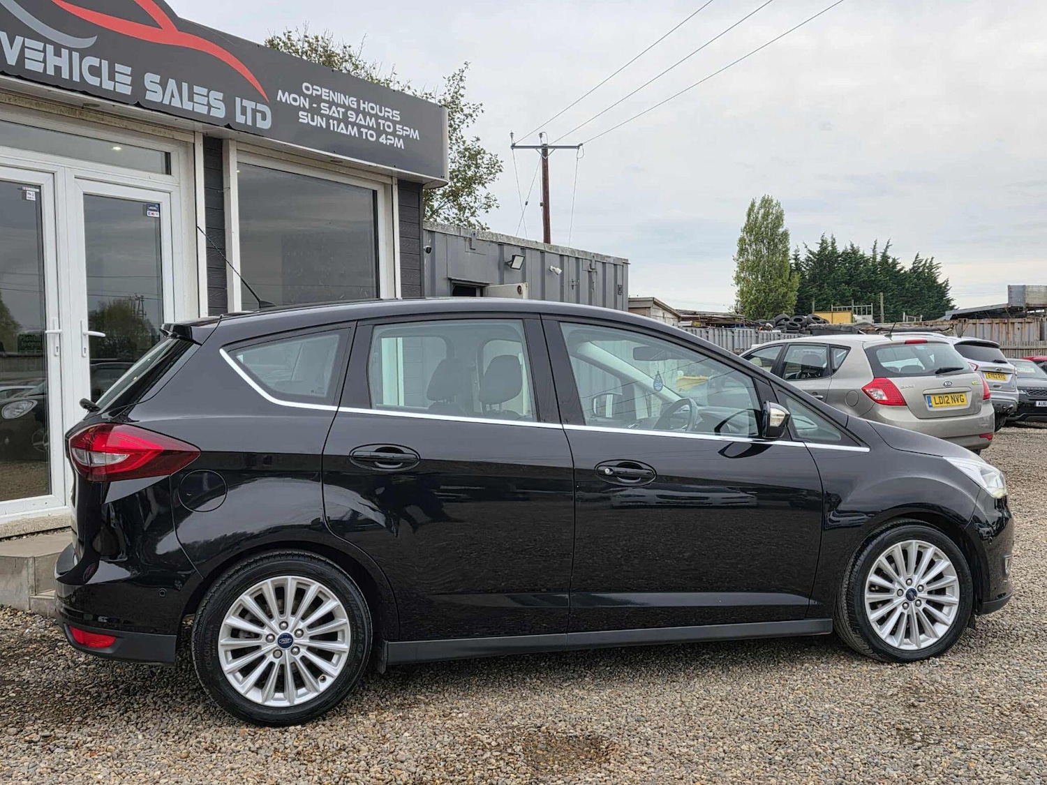 Used Ford C-Max 2016 for sale - 76599409: Photo 4