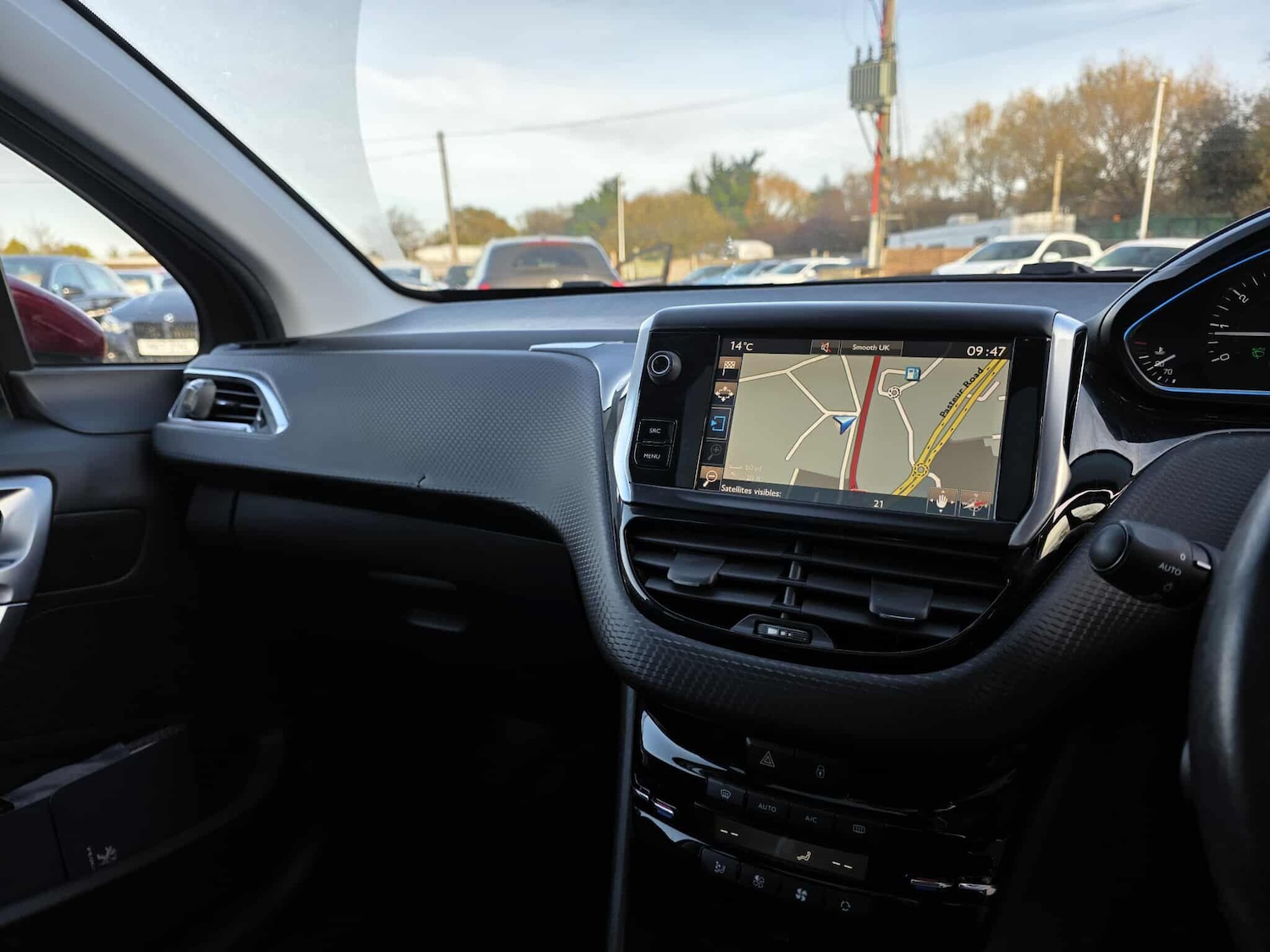 Used Peugeot 2008 2017 for sale - 76599407: Photo 25