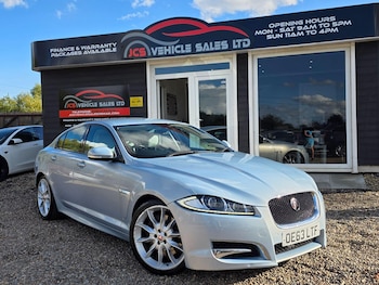 Used Jaguar XF 2014 for sale - 76989331: Photo