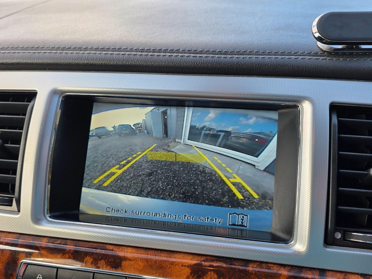 Used Jaguar XF 2014 for sale - 76989331: Photo 37