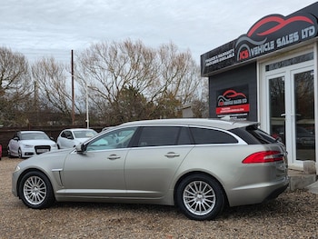Used Jaguar XF 2013 for sale - 76886765: Photo